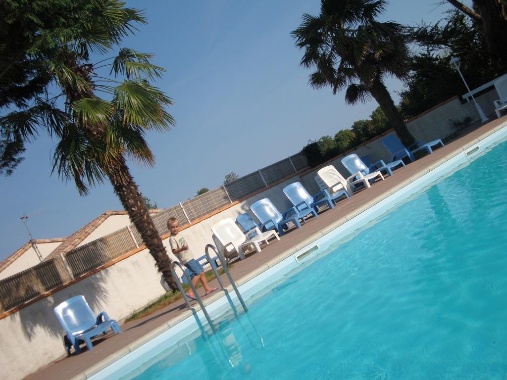 Le Clos Fleuri Médis Exterior photo