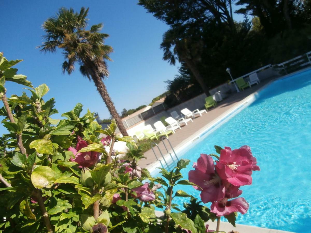 Le Clos Fleuri Médis Exterior photo